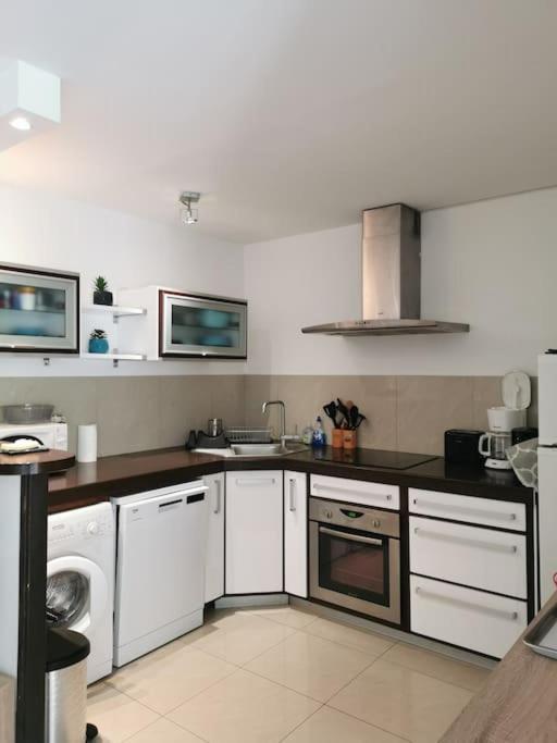 Appartement La Tranquillite, 2Mn A Pieds Mer Fréjus 외부 사진