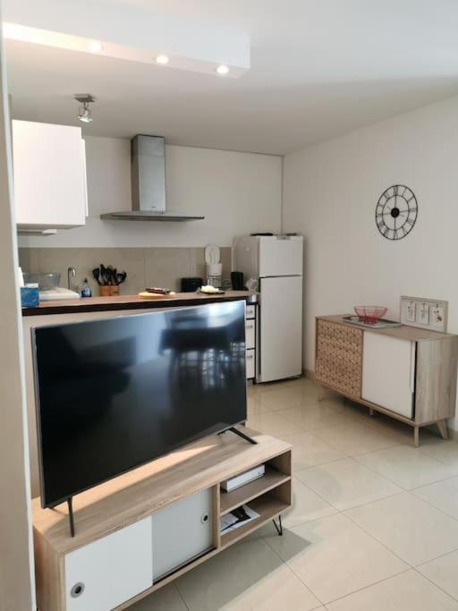 Appartement La Tranquillite, 2Mn A Pieds Mer Fréjus 외부 사진